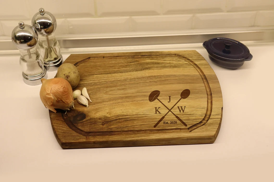 Charcuterie Board, Round Charcuterie Board with Handle, Decorative Bread Board, Round Bread Board, Farmhouse Decor, Cheese Board