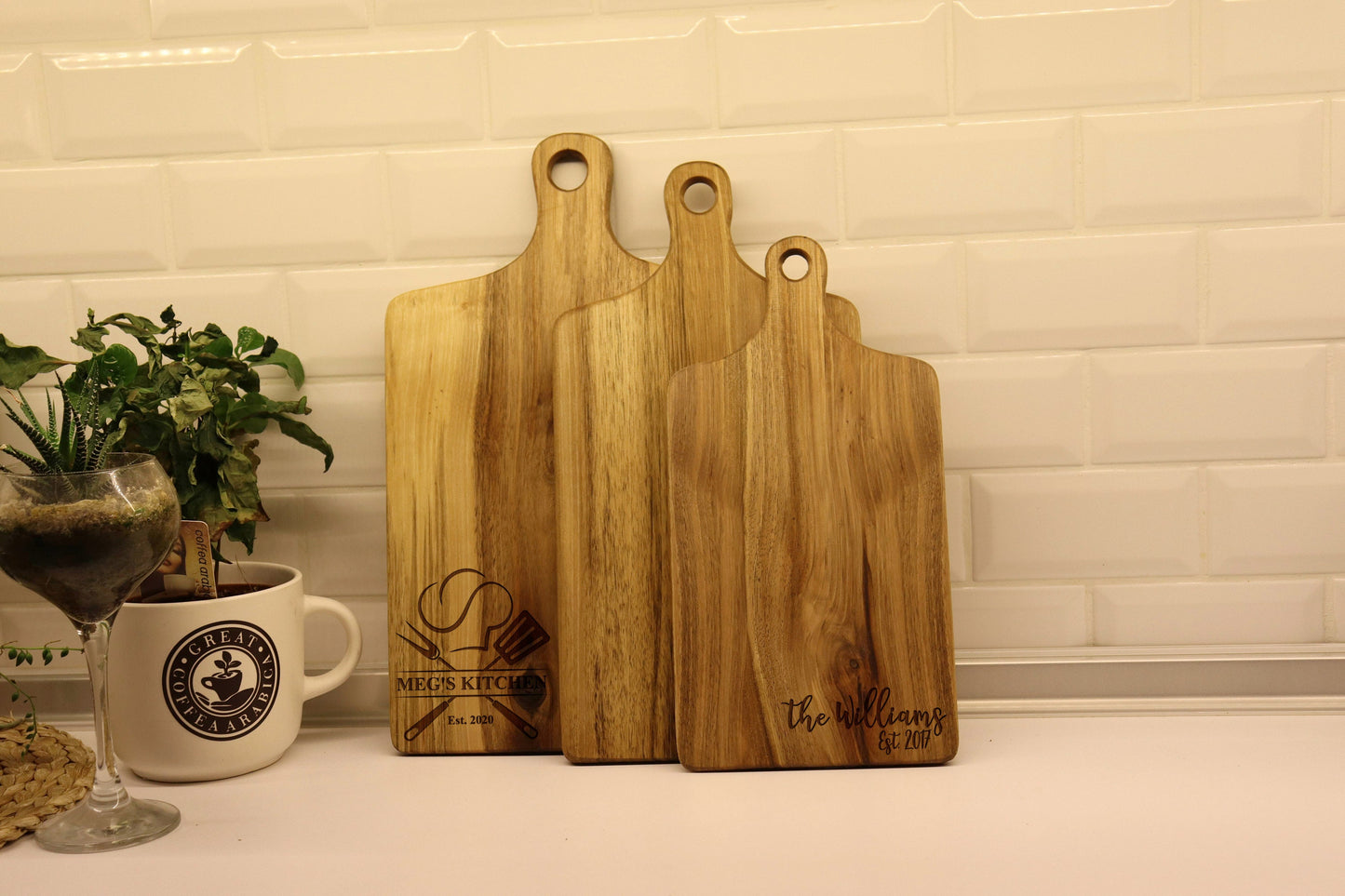 Charcuterie Board, Round Charcuterie Board with Handle, Decorative Bread Board, Round Bread Board, Farmhouse Decor, Cheese Board